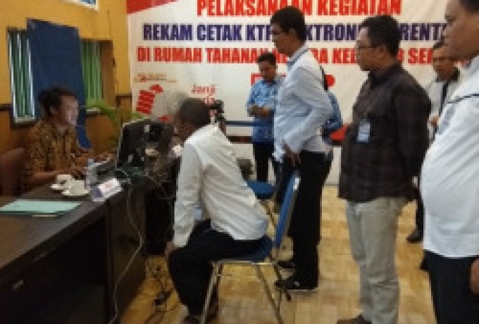 Bawaslu Kota Serang melakukan Pengawasan Perekaman E-KTP di Rutan Kelas II B