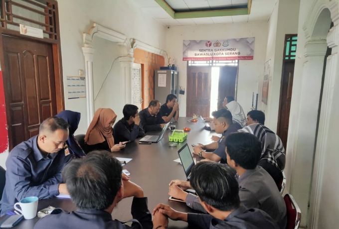 Briefing Bawaslu Kota Serang : Inventarisir Segala Bentuk File atau Data Hasil Pemilu 2019