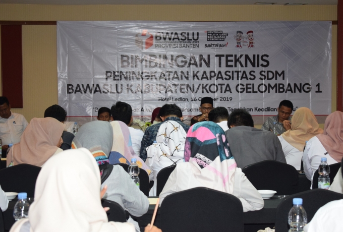 Bawaslu Banten Gelar Bimtek Peningkatan Kapasitas SDM Terkait Keprotokoleran