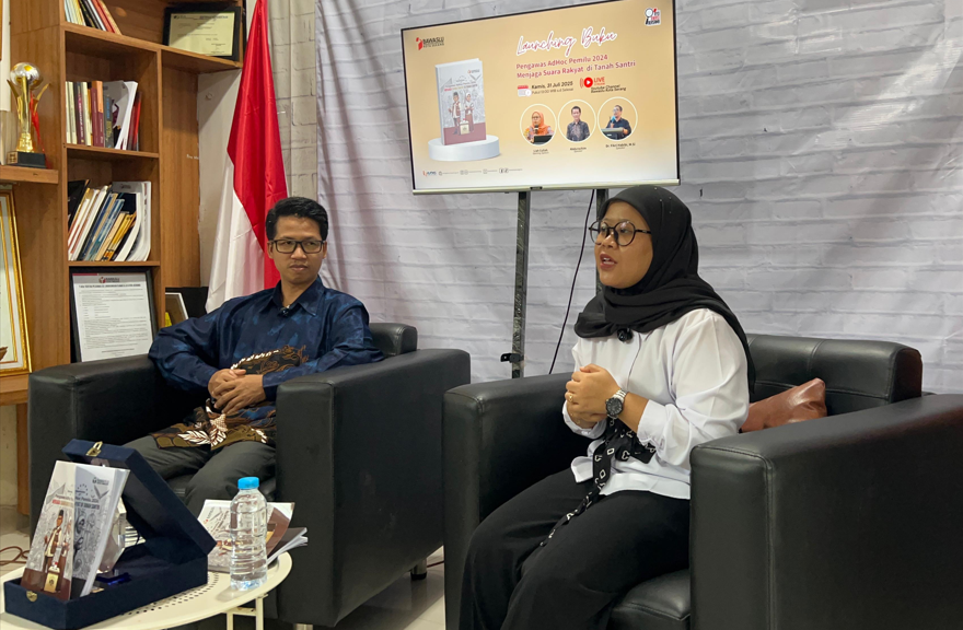 Bawaslu Kota Serang saat melakukan Lounching