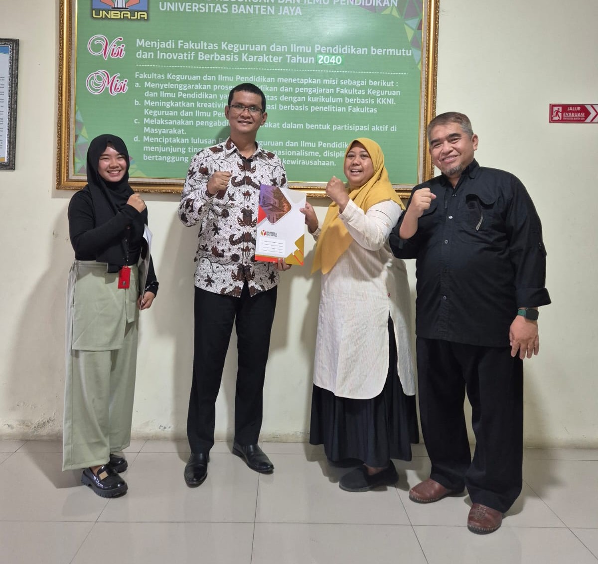 sOSIALISASI KOMPETISI DEBAT