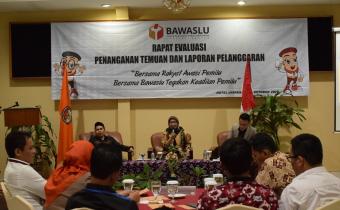Dikemas Seperti Talkshow, Ratna Dewi Pettalolo Apresiasi Kegiatan Evaluasi Bawaslu Banten 